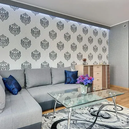 Bianca By Renters Apartment